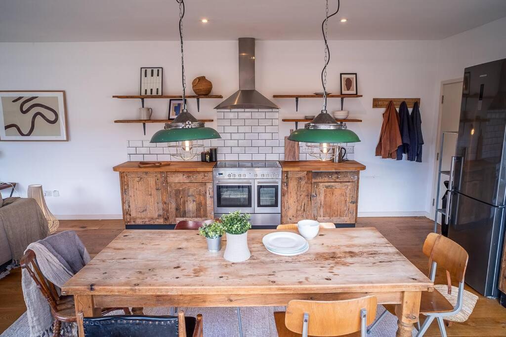 ロンドンPenthouse At The Old Tea Factoryアパートメント エクステリア 写真