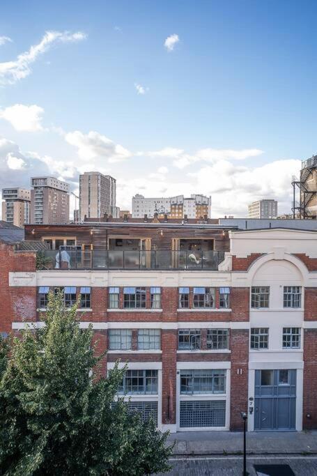 ロンドンPenthouse At The Old Tea Factoryアパートメント エクステリア 写真
